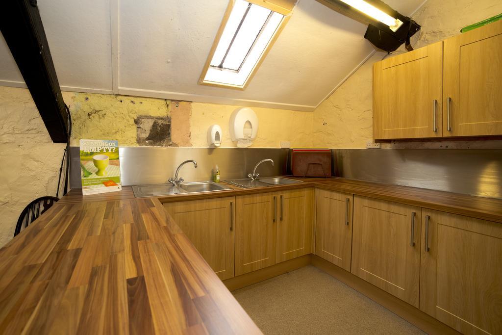 Yha Snowdon Bryn Gwynant Hostel Beddgelert Buitenkant foto